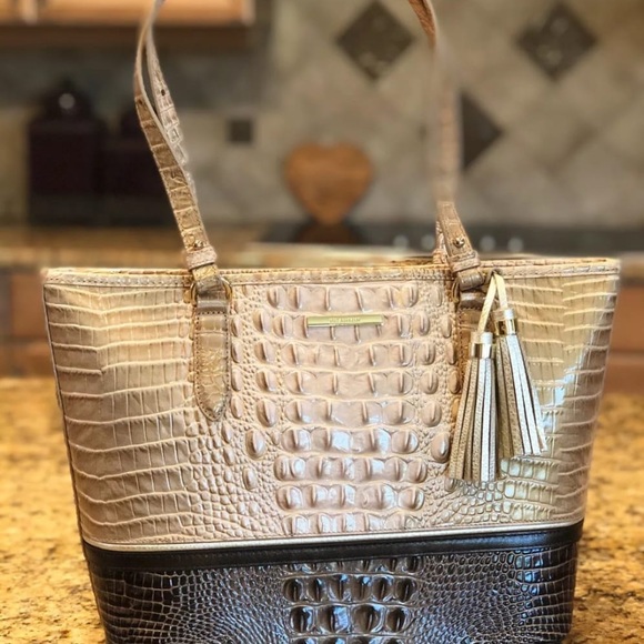 BRAHMIN Medium Asher Roseleaf Tote Handbag Chiffon - Picture 4 of 10